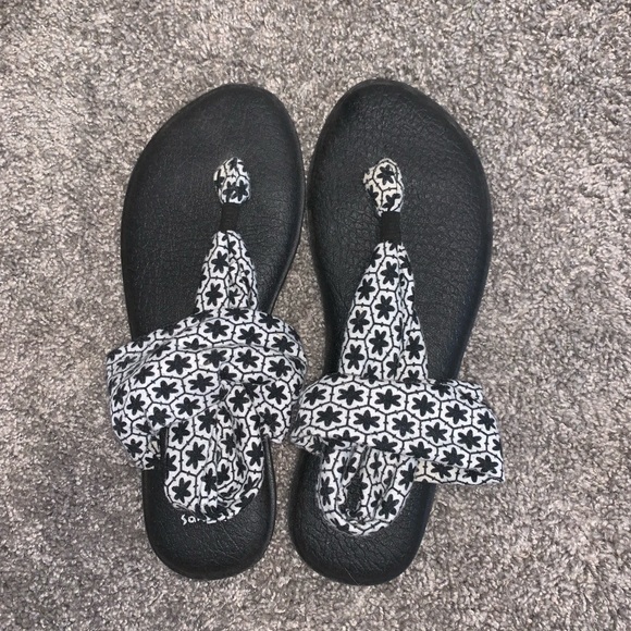 sanok Shoes - sanok women’s sandals